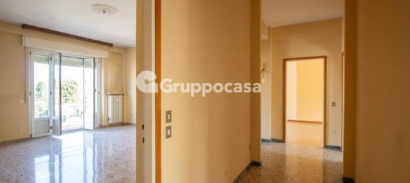 2 bedrooms Apartment in Magenta, Italy No. 15232 11