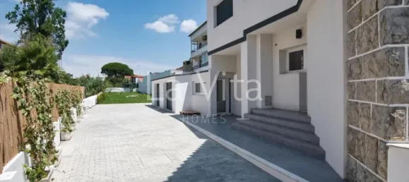 4 bedrooms House in Cascais, Portugal No. 171485 4