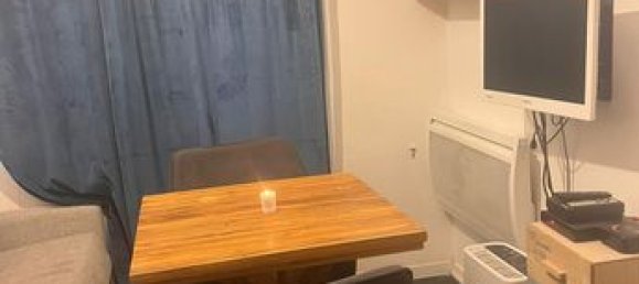 1 bedroom Apartment in Paris, France No. 309914 2