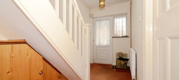 3 bedrooms House in Harrow, United Kingdom No. 6325 4