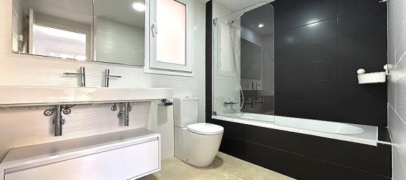 3 bedrooms Apartment in Punta Prima, Spain No. 14279 15