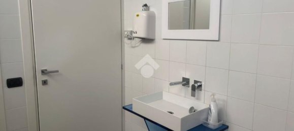 Lagerhaus in Scandicci, Italy 800m², Nr. 275433 22