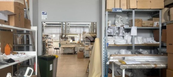 Lagerhaus in Scandicci, Italy 800m², Nr. 275433 16
