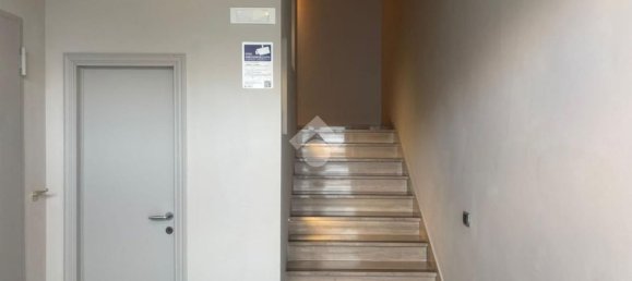 Lagerhaus in Scandicci, Italy 800m², Nr. 275433 7