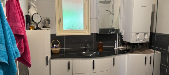 Casa de 4 dormitorios en Neuilly-en-Thelle, France No. 261183 9