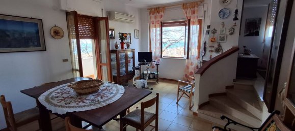 Дом с 4 комнатами в Прая а Маре, Италия № 148383 18