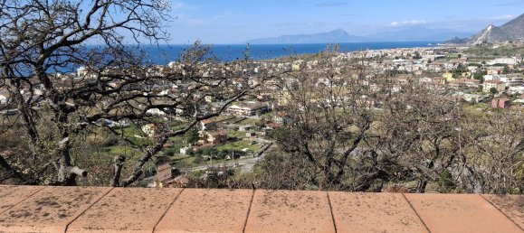 Дом с 4 комнатами в Прая а Маре, Италия № 148383 5