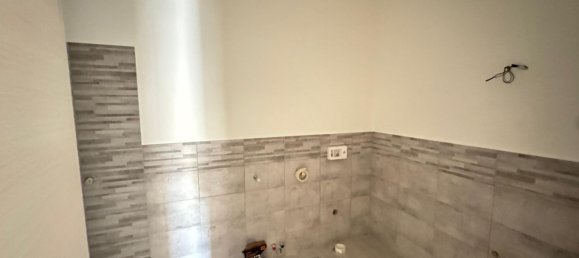 3 bedrooms Apartment in Rome, Italy No. 332025 22