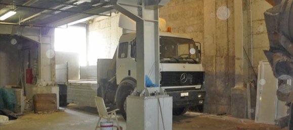 2050m² Property in Athens, Greece No. 7964 5