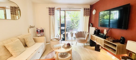 1 bedroom Apartment in Massy, France No. 291059 3