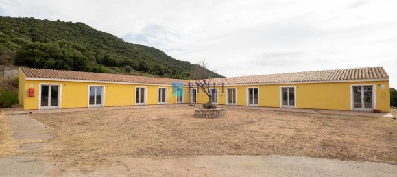 8 bedrooms House in Aglientu, Italy No. 335471 11