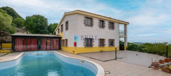 8 bedrooms House in Aglientu, Italy No. 335471 7