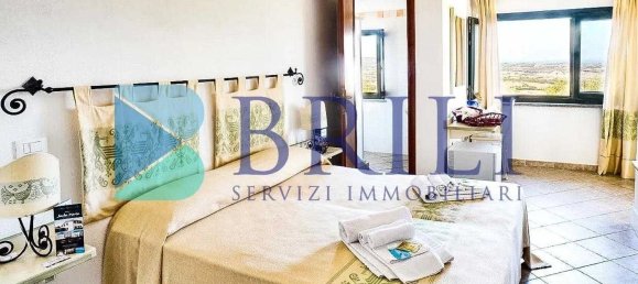 8 bedrooms House in Aglientu, Italy No. 335471 21
