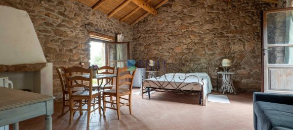 8 bedrooms House in Aglientu, Italy No. 335471 17