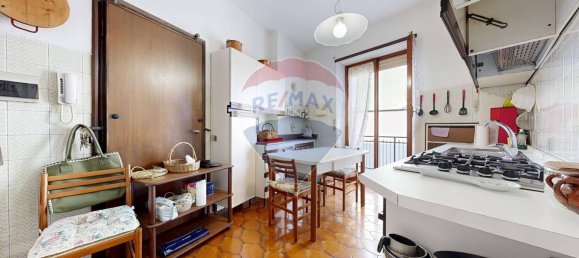 4 bedrooms Apartment in Milan, Italy No. 364227 10