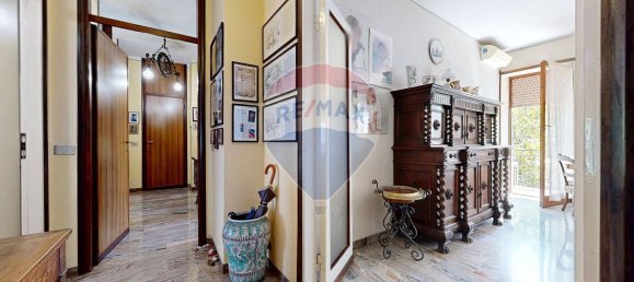 4 bedrooms Apartment in Milan, Italy No. 364227 9
