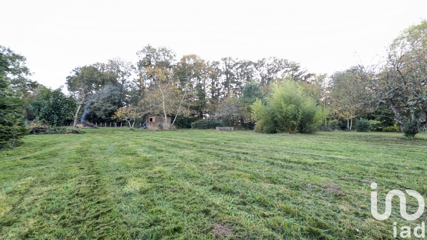 Terrain à Crotelles, France 1630m² No. 228007