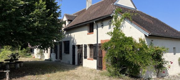 3 bedrooms House in Saint-Firmin-sur-Loire, France No. 82621 17