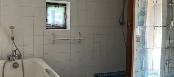 3 bedrooms House in Saint-Firmin-sur-Loire, France No. 82621 8