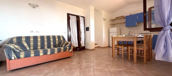 Casa de 3 habitaciónes en Trinità d'Agultu e Vignola, Italy No. 295994 2