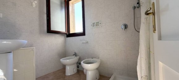 Casa de 3 habitaciónes en Trinità d'Agultu e Vignola, Italy No. 295994 18