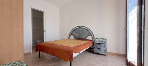 Casa de 3 habitaciónes en Trinità d'Agultu e Vignola, Italy No. 295994 20