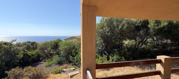 Casa de 3 habitaciónes en Trinità d'Agultu e Vignola, Italy No. 295994 11