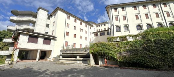 Edifício de 90 divisões em Castelnuovo Nigra, Italy N.º 341376 6