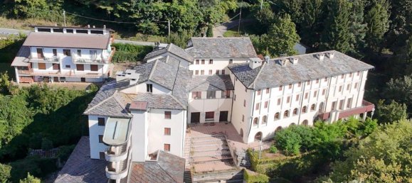 Edifício de 90 divisões em Castelnuovo Nigra, Italy N.º 341376 3