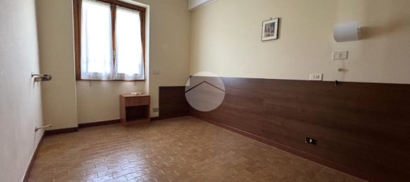 Edifício de 90 divisões em Castelnuovo Nigra, Italy N.º 341376 26