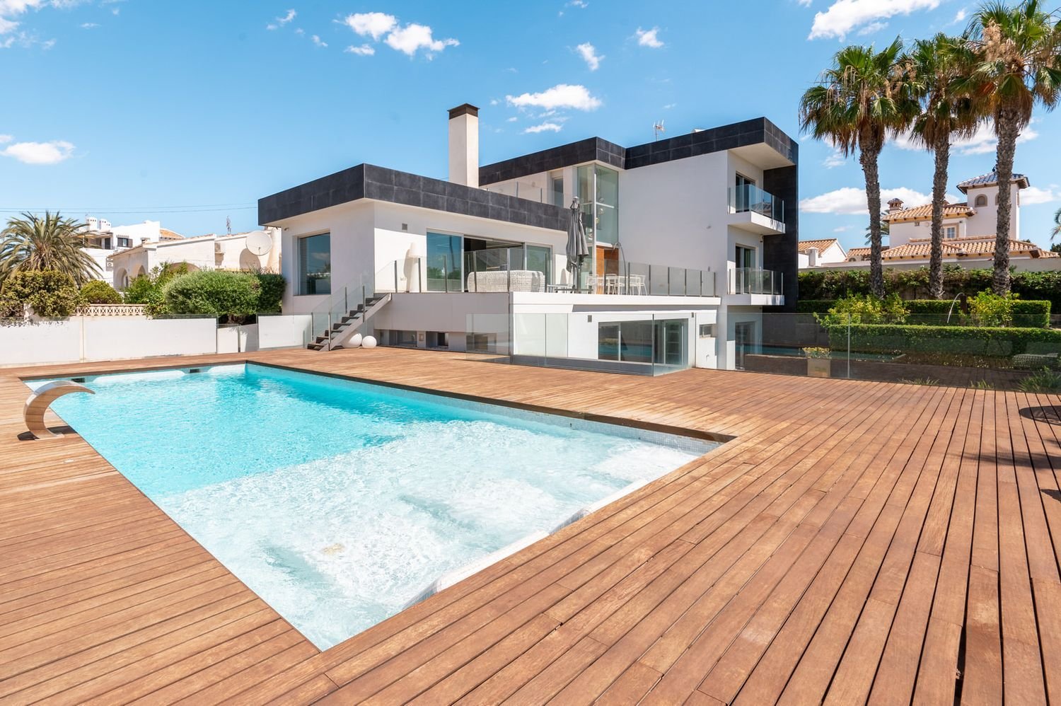 3 Schlafzimmer Villa in Alicante, Spain, Nr. 217591