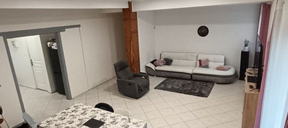 4 غرف نوم منزل في La Selle-en-Hermoy, France رقم 209236 3