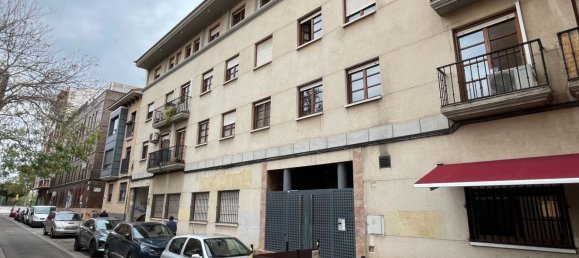 18m² Garage in Zaragoza, Spain No. 67624 2