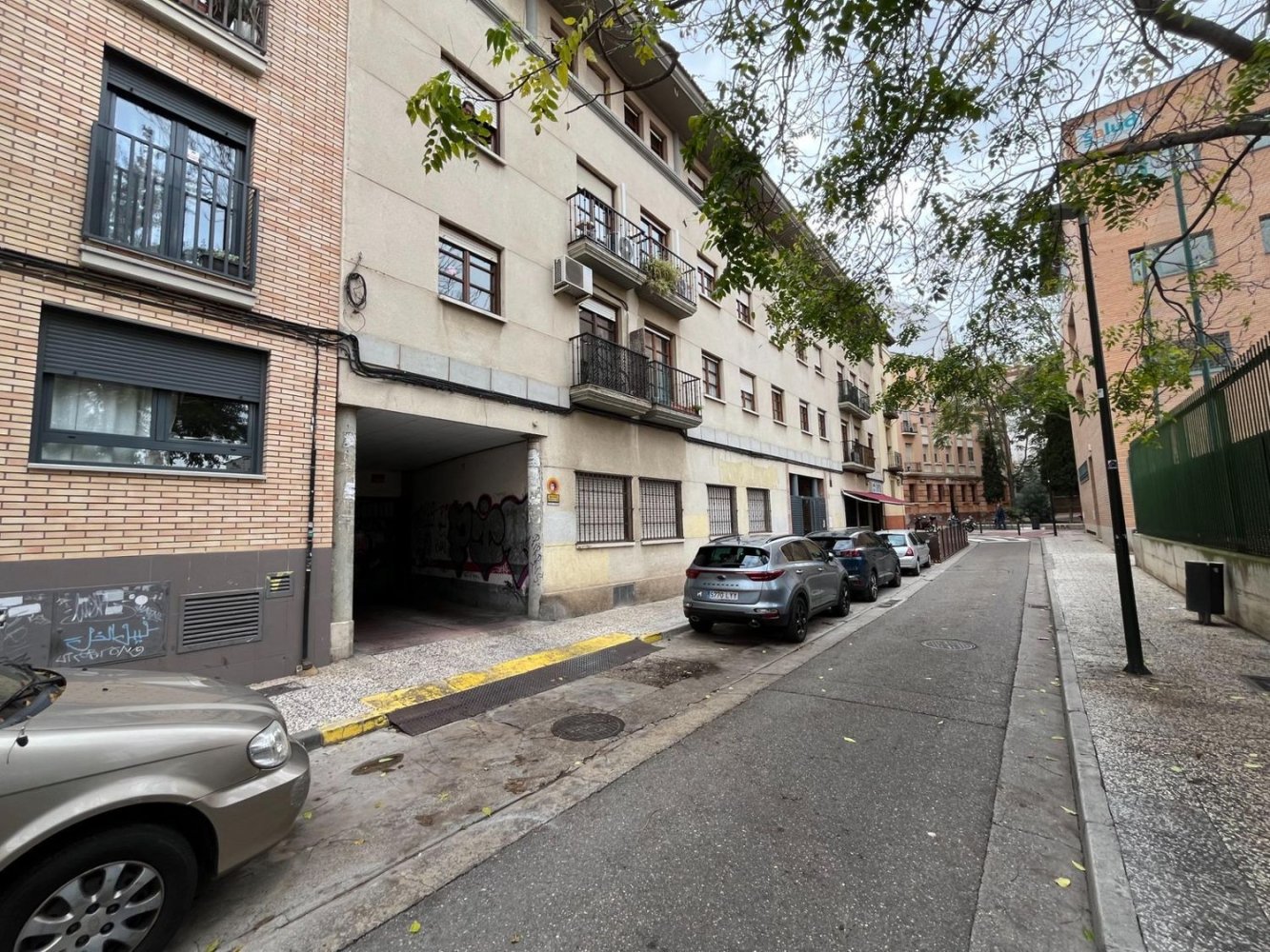 18m² Garage in Zaragoza, Spain No. 67624