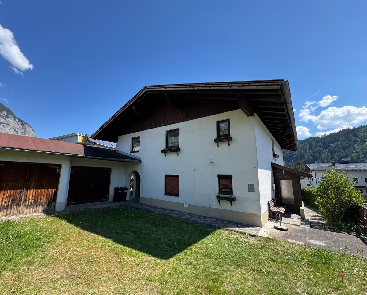 Terrain à Zirl, Austria 693m² No. 163335