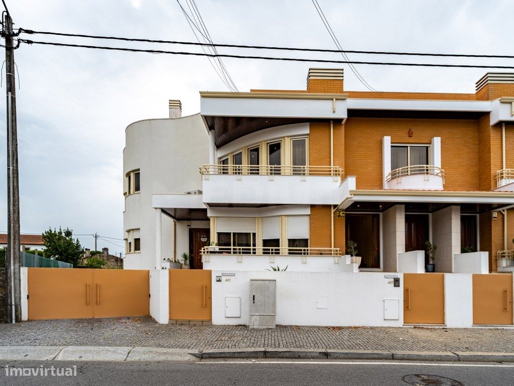 3 bedrooms Apartment in Maia, Portugal No. 309270