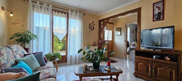 Casa T3 em Saint-Germain-du-Puy, France N.º 52577 5