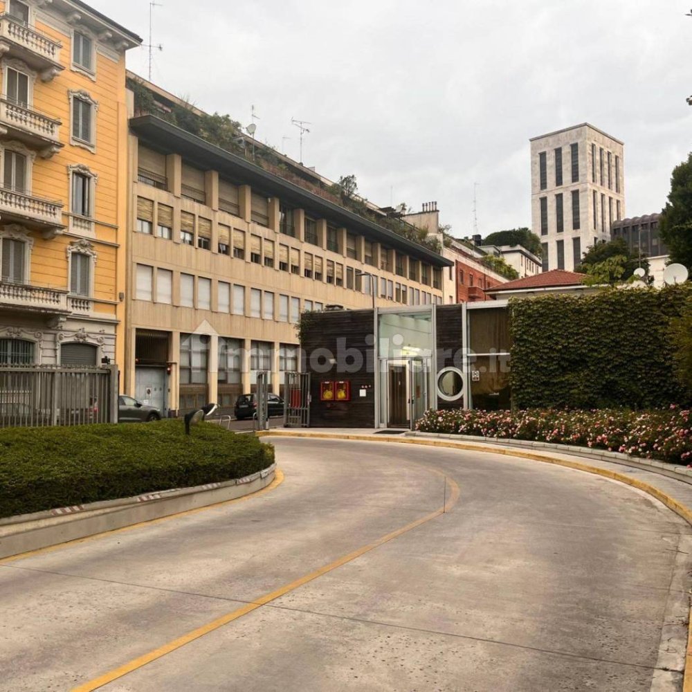 17m² Garage in Milan, Italy No. 279101