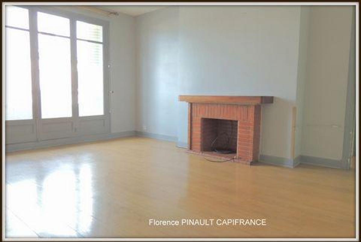 2 bedrooms Condo in Tarbes, France No. 31489