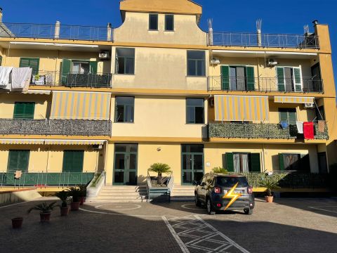 Apartamento T3 em Poggiomarino, Italy N.º 324956