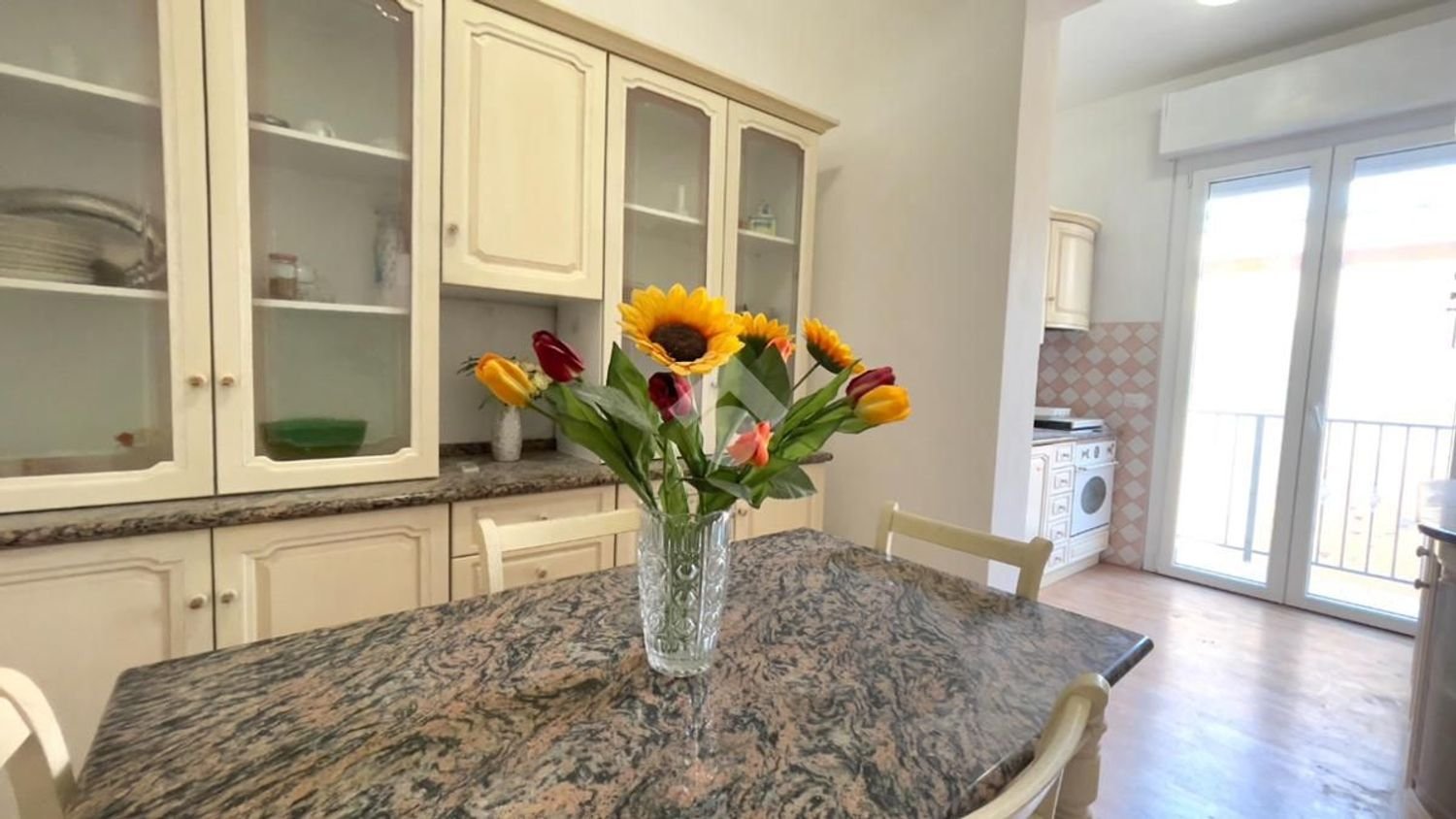 3-salle Appartement à Rimini, Italy No. 10491