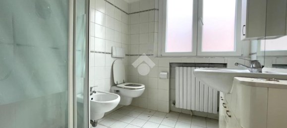 3-salle Appartement à Rimini, Italy No. 10491 10