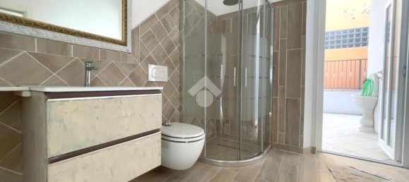 3-salle Appartement à Rimini, Italy No. 10491 14