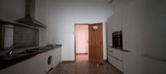 Квартира с 3 спальнями в Болонья, Италия № 11913 5