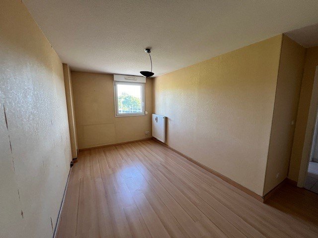 Apartamento de 2 dormitorios en Colmar, France No. 252499