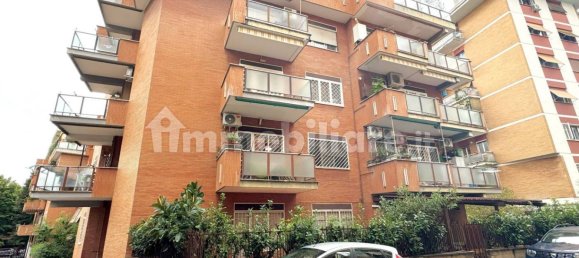 2 bedrooms Apartment in Rome, Italy No. 343370 2