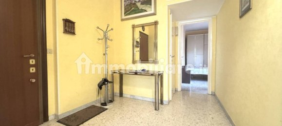 2 bedrooms Apartment in Rome, Italy No. 343370 3