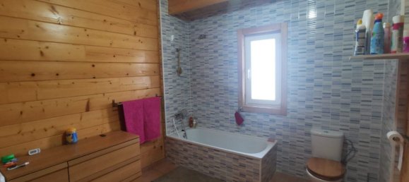 3 bedrooms House in Chella, Spain No. 116054 14