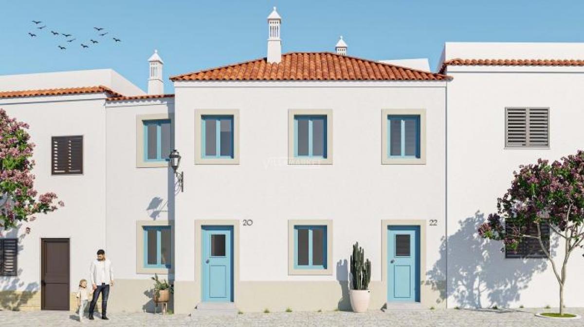 136m² Land in Albufeira, Portugal No. 8784