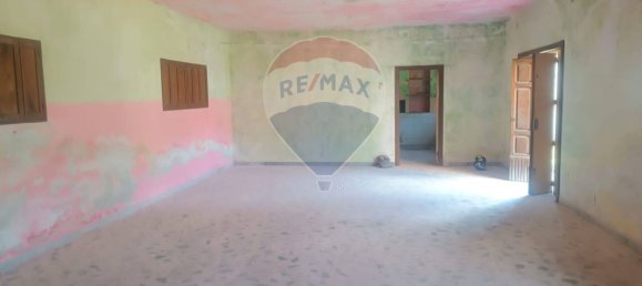 15 rooms House in Pertosa, Italy No. 58029 5